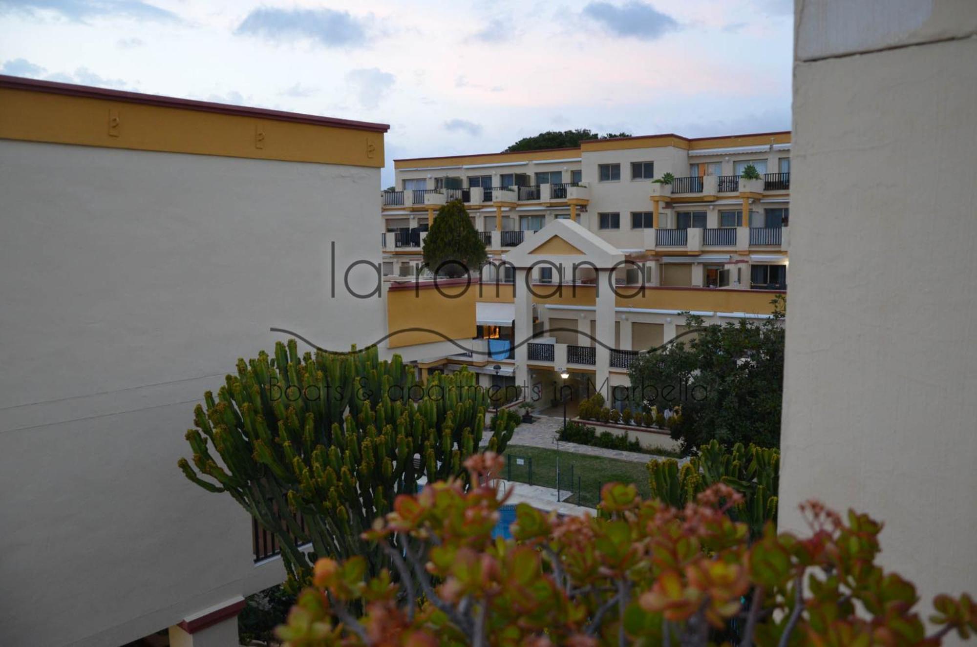 Laromanamarbella Punto Es Lägenhet Marbella